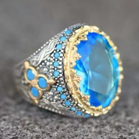 Blue Stone Two Toned Ring size 7, 8 6, - Picture 1 of 5